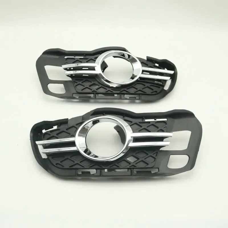 Front Bumper Fog Light Lamp Frame Cover Grille For Mercedes Benz C-Class W204 C200 2007 2008 2009 2010 2011 view 3