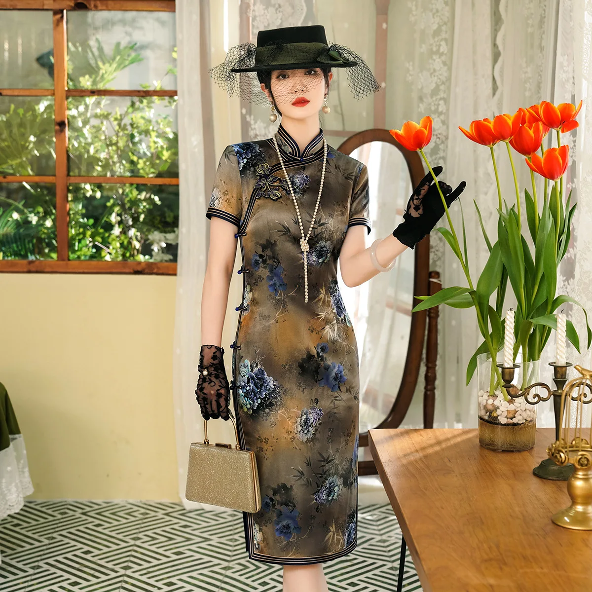 

High-End Handmade High Quality Real Silk Cheongsam Qipao 2024 New Retro Chinese Style Dress Slimming Mid-Length