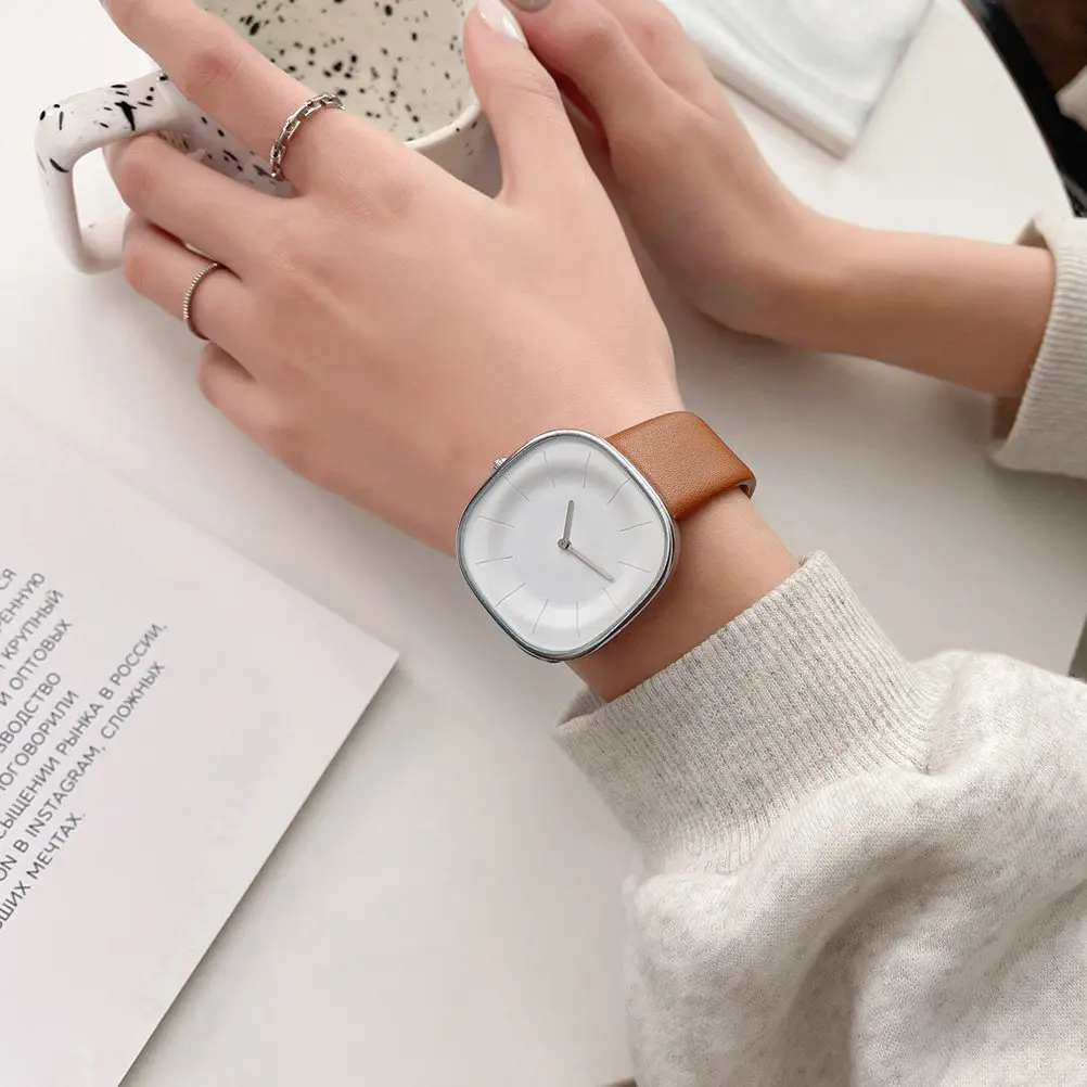 Wrist Watch For Winter Fashion Accessories Stylish Women Simple Design White Dial Strap Comfortable