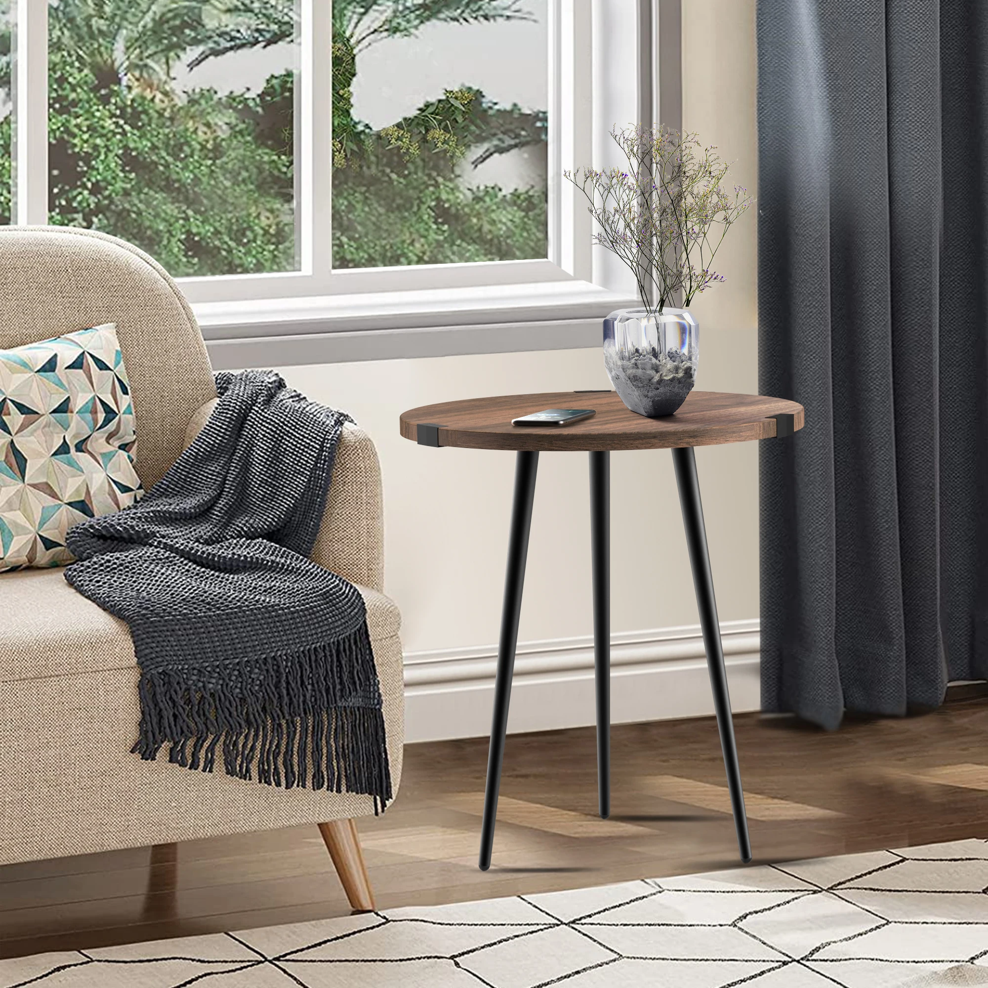 

Round End Table with 3 Legs