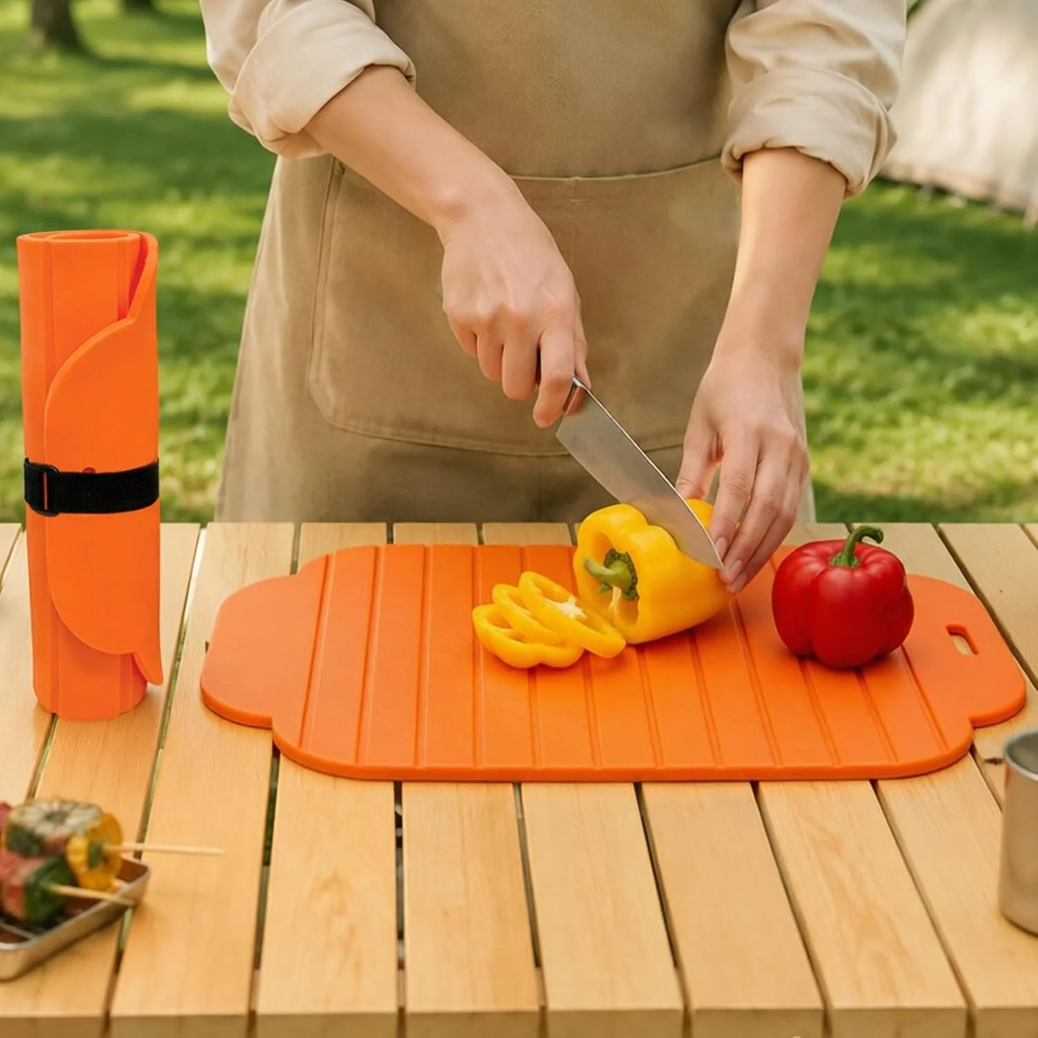 1Pc Silicone Folding Cutting Board, Multifunctional Kitchen Cutting Board, Lightweight and Space-Saving Design, Reusable Cutting Mat, Portable Chopping Board, Ideal for Food Preparation in Travel, Rvs, Outdoors, Picnics, and Camping
