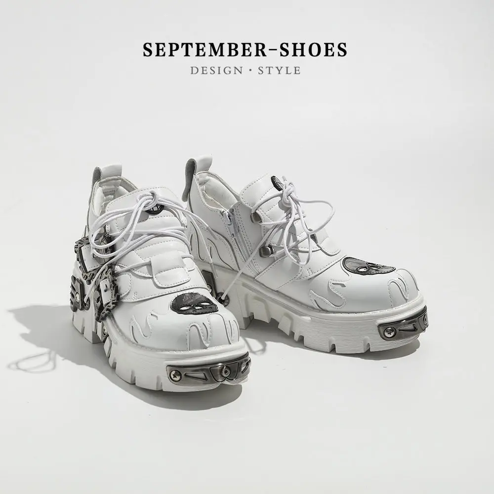 Unisex Gothic Punk Platform Shoes Skull Metal Chain Lace‑up Thick Sole Y2k Dark Aesthetic Street Leather Shoes