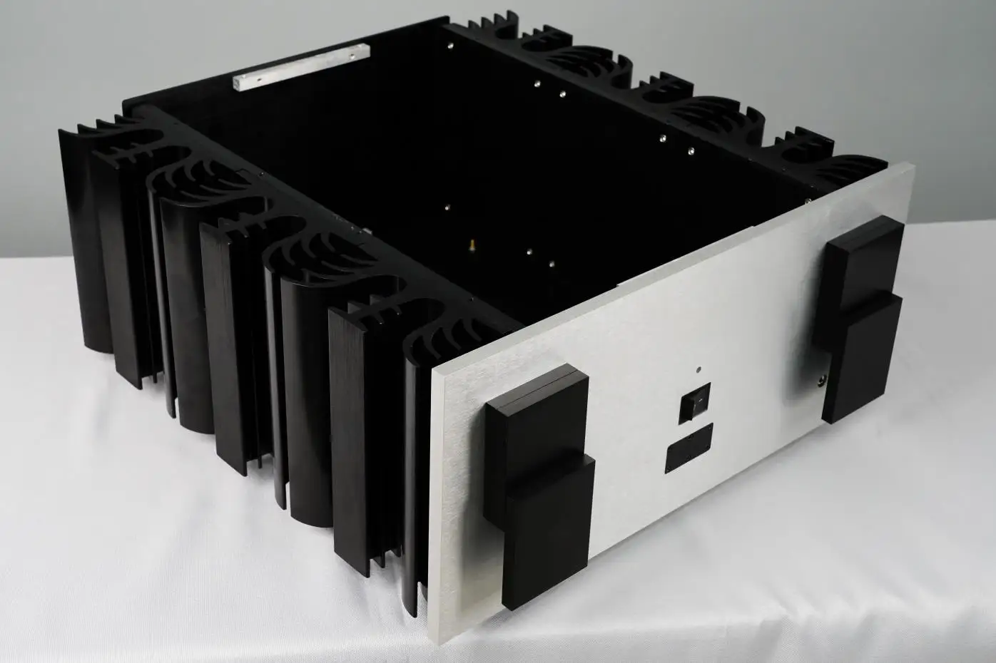 Large space class A  personality All aluminum amplifier chassis / AMP Enclosure /DIY box with  heatsink