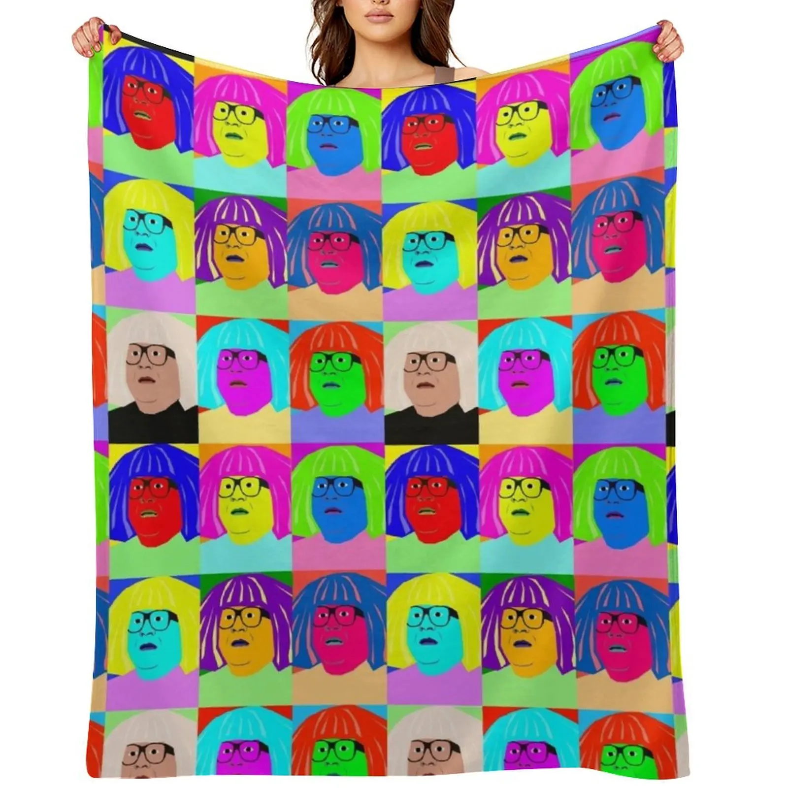 

Ongo Gablogian Throw Blanket Shaggy Luxury christmas decoration Blankets