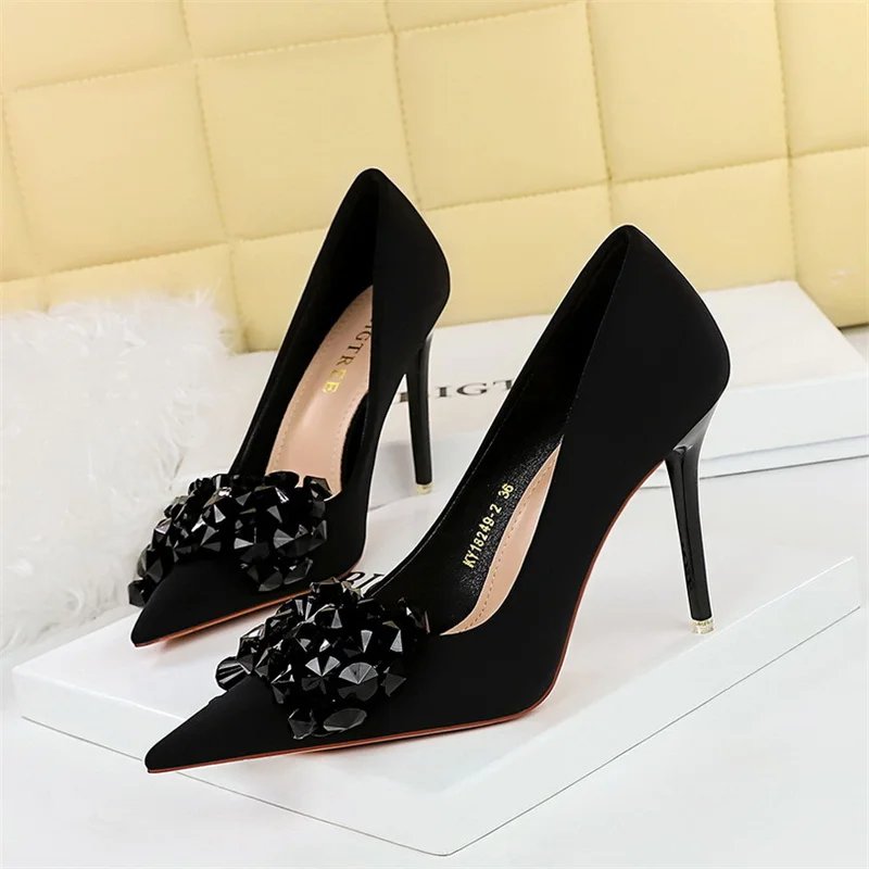 Rhinestones Women Pointed Toe Shallow Mouth Pumps Crystal Bow knot Satin Sandals Summer High Heel Party Prom Single Shoes