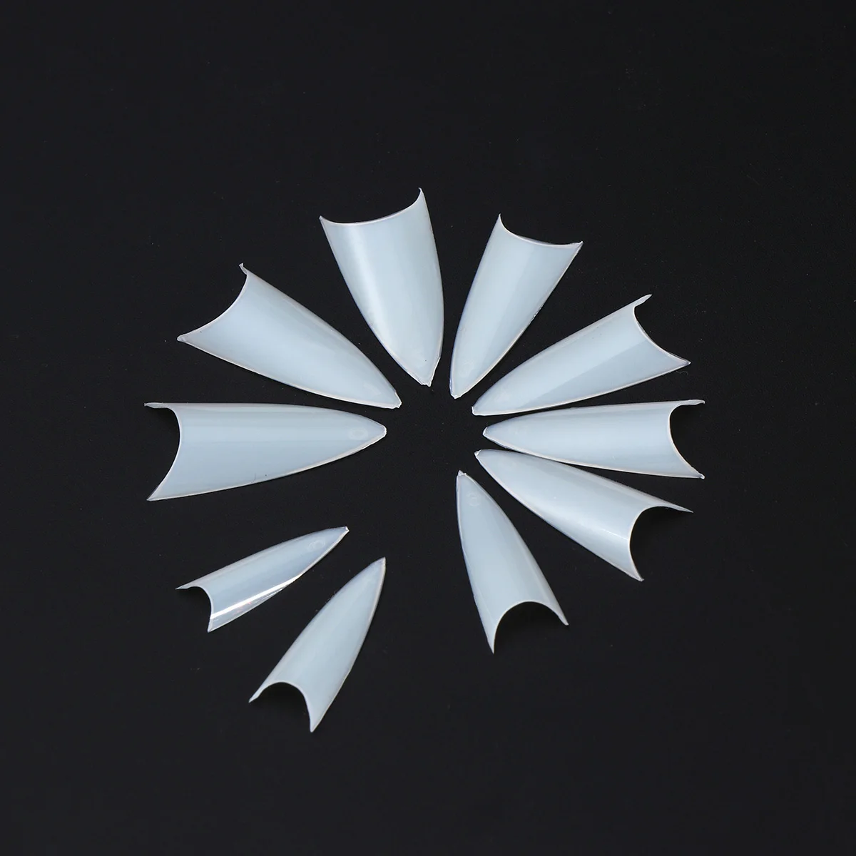 500 個尖ったフェイクネイルチップクリアフルカバー人工爪アクリルジェルアプリケーション用耐久性のある非毒性透明偽