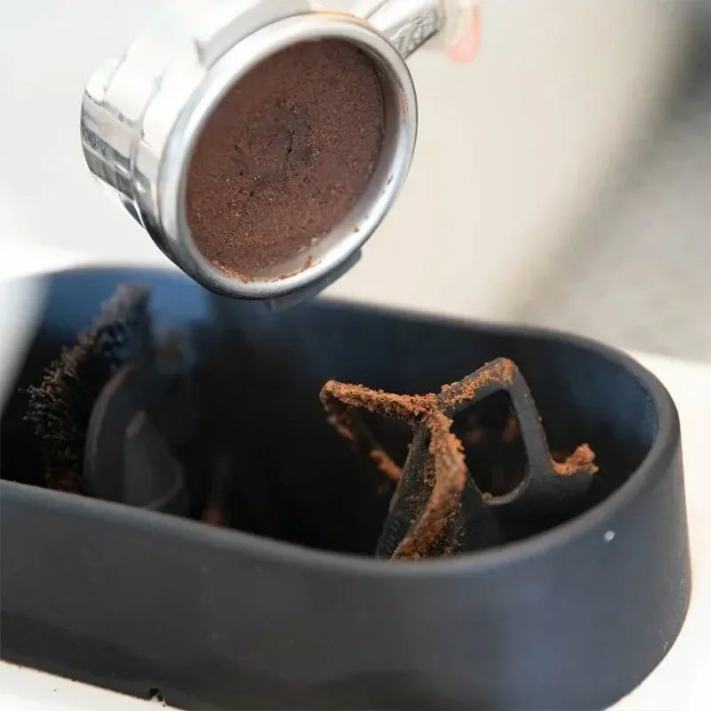 Electric Coffee Portafilter Cleaning Kit Professional Coffee Handle Cleaning Storage Automatic Knock Box Cleaner Stable Holder