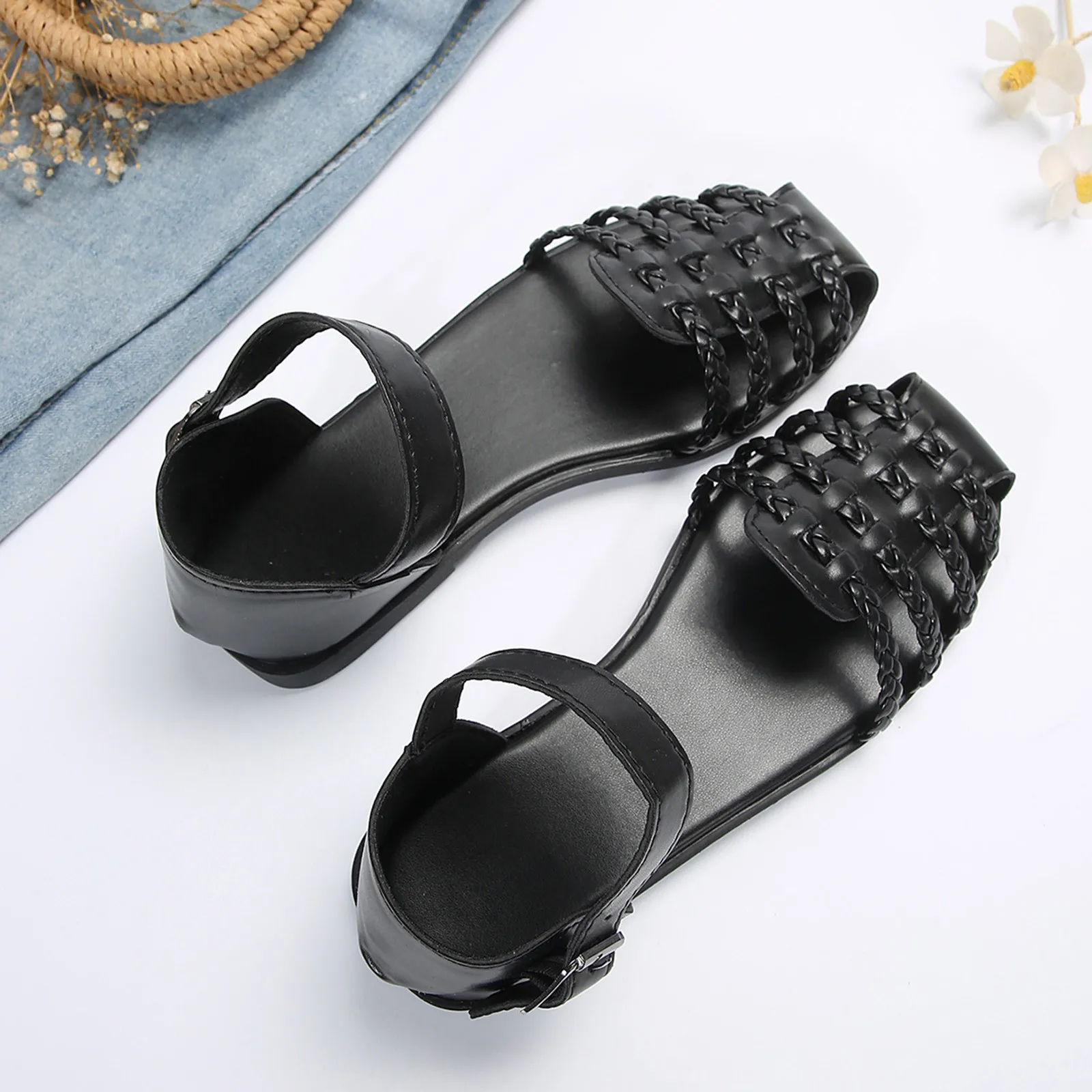 Rome Sandals Women 2024 Summer New Retro Closed Toe Hollow Ladies Flat Beach Sandals Plus Size Female Casual Cover Heel Sandals