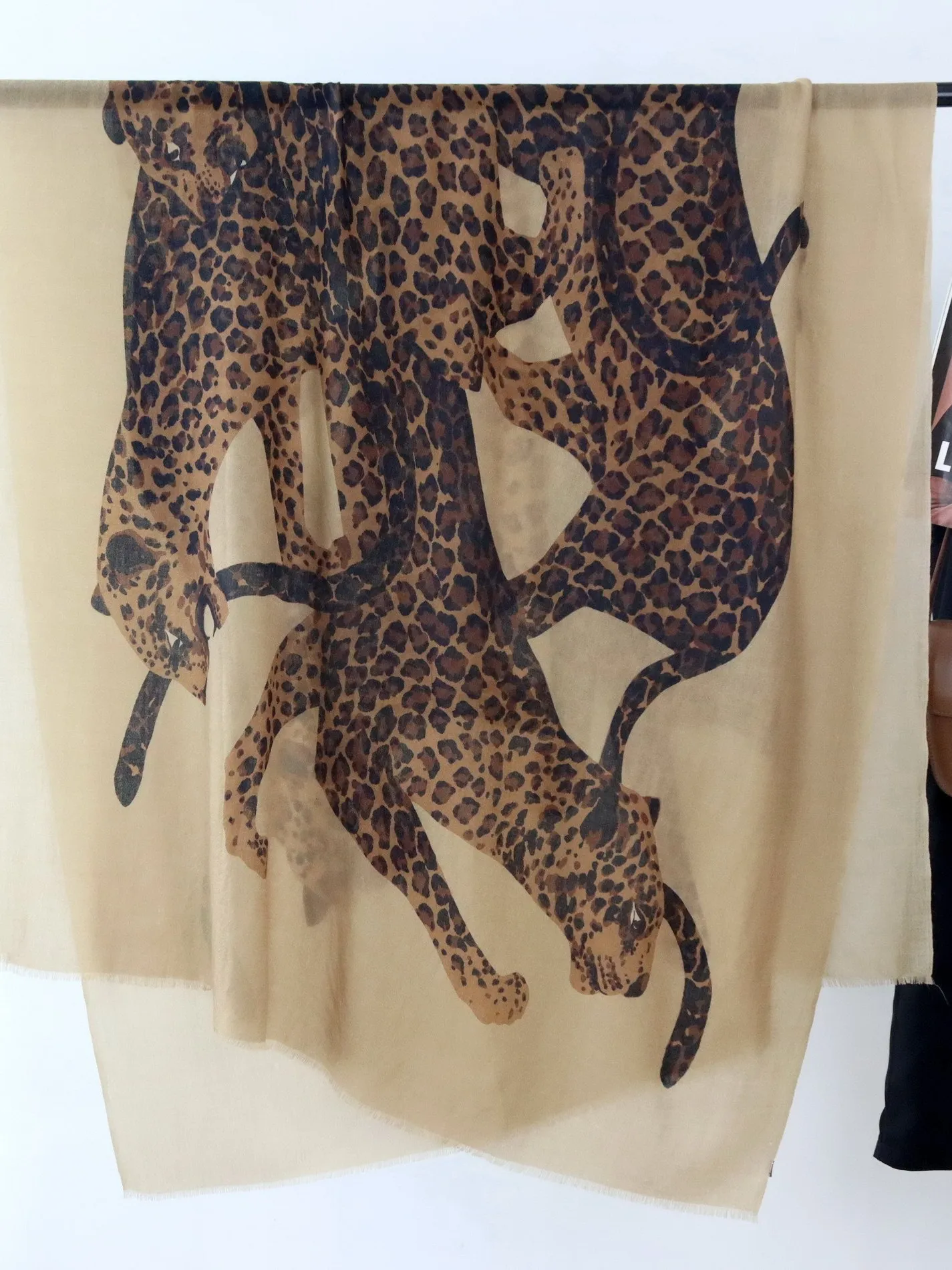 Echarpe-longue-en-laine-soluble-ultra-luxe-pour-femme-motif-leopard-nouvelle-collection-hiver