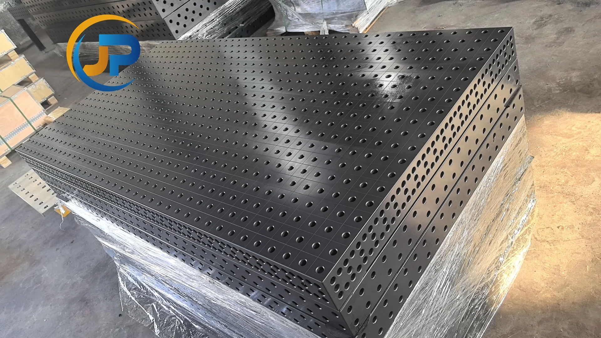 China's best-selling complete welding accessories, powerful and efficient new welding table