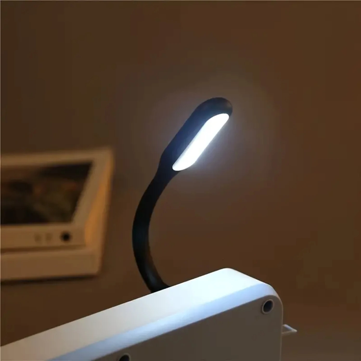 Flexible LED USB Mini Light Computer Lamp For Laptop PC Desk Reading, LED Portable Light USB Mini Night Light For Eye Protection