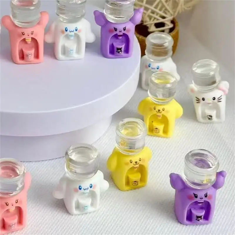 5PCS Leuke Sanrio Poppenhuis Speelgoed Kuromi Cinnamoroll Pompompurin Hello Kitty Water Dispenser Model Huis Decor Kinderen Spelen speelgoed Geschenken