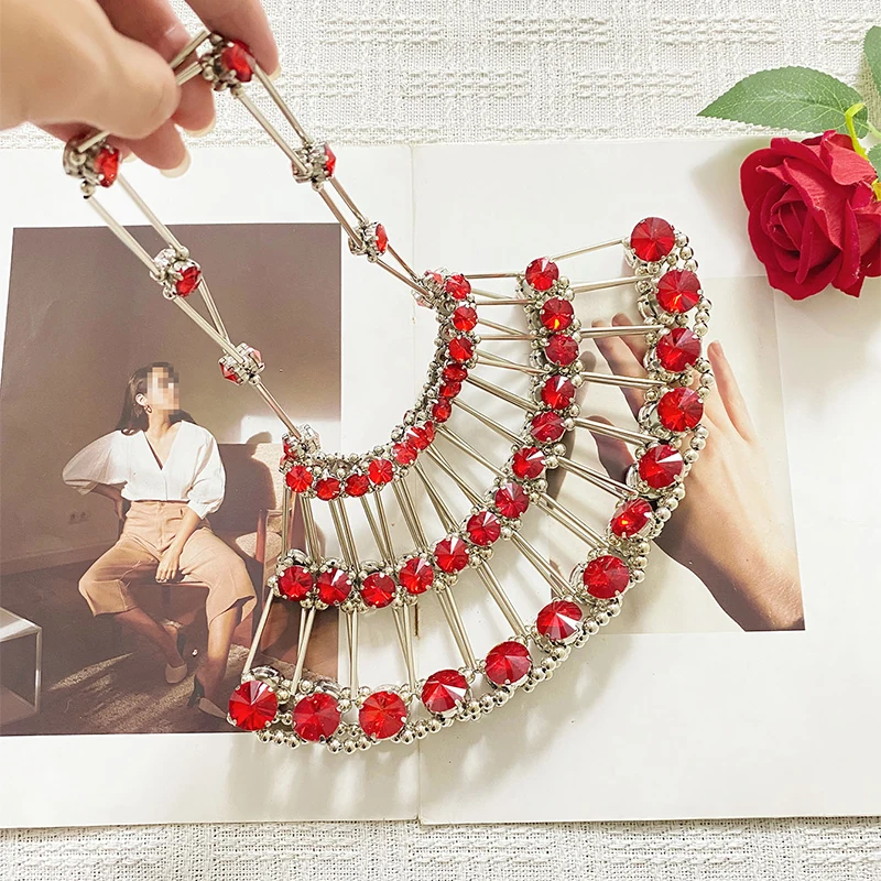 European and American red retro high-end diamond metal handmade bead fan-shaped woven hollow women's hand-held dinner bag view 5