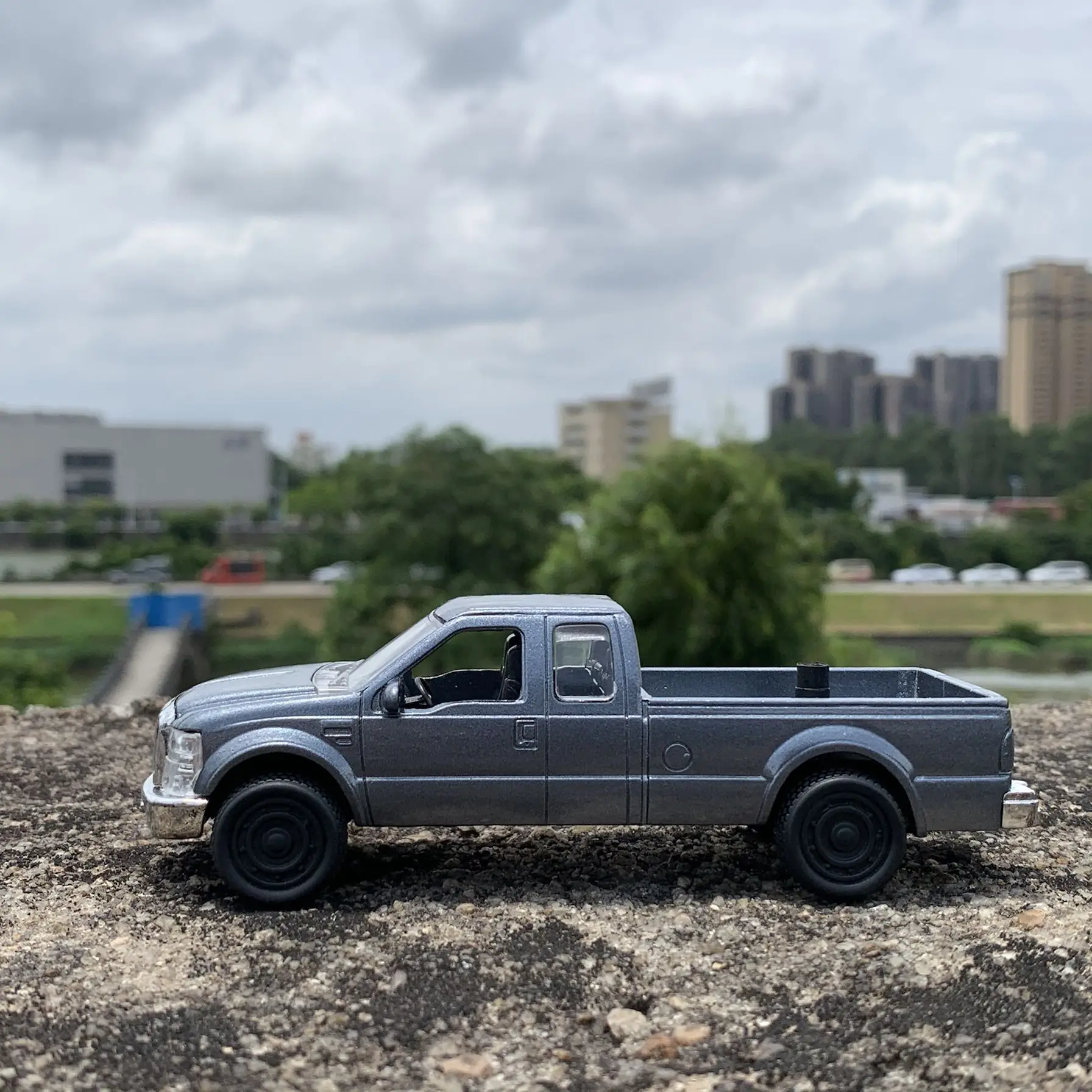 1:43 Ford pickup F250 alloy car model