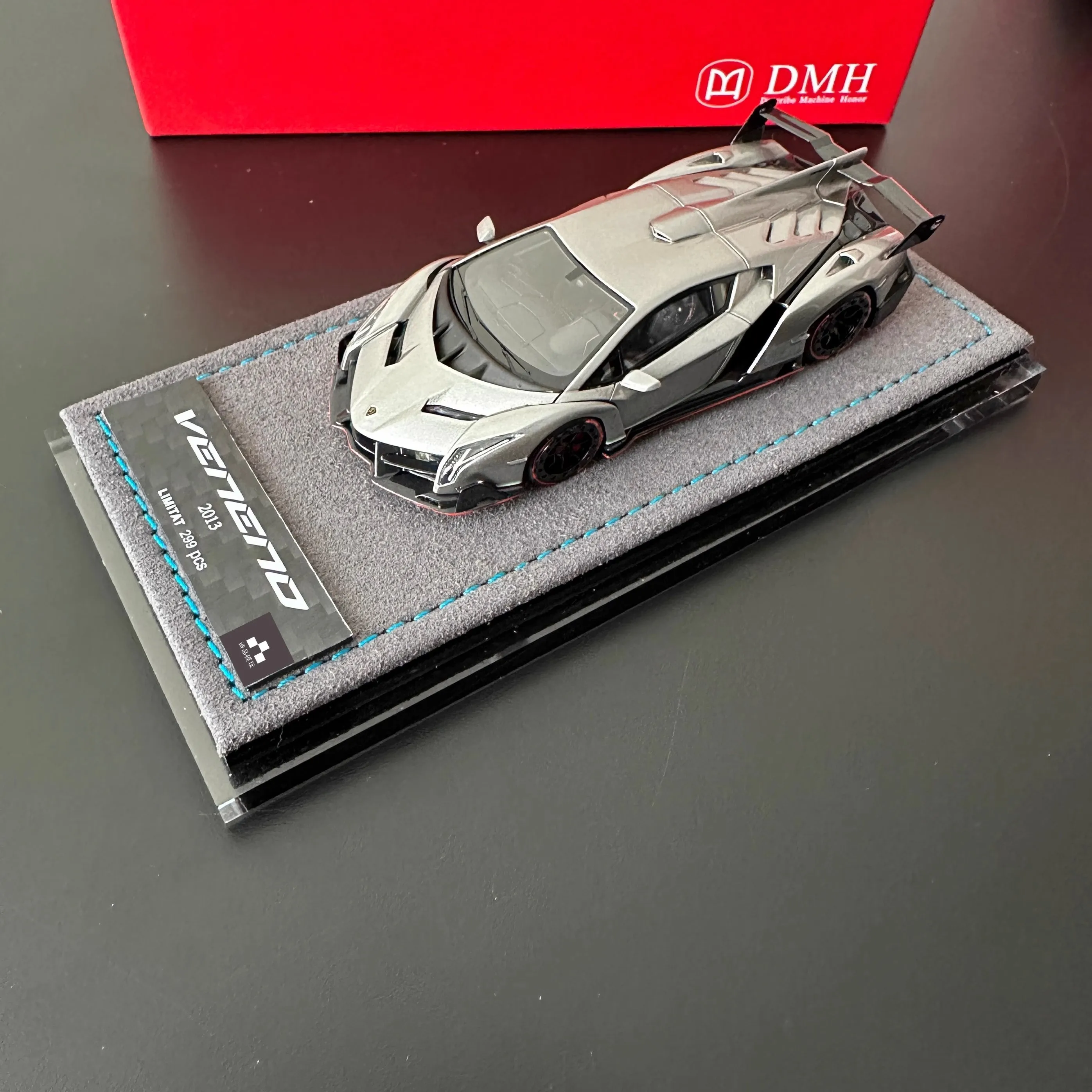 DMH x RW 1:64 هدايا فينينو للمراهقين من الراتنج دييكاست نموذج سيارة #1