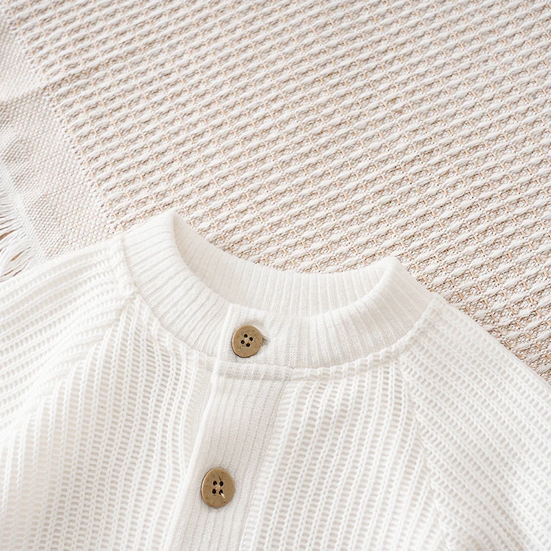 Spring and Autumn Knitted Newborn 2PCS Baby Onesie+Hats Minimalist Round Neck Button Comfortable Casual Raglan sleeve design 4