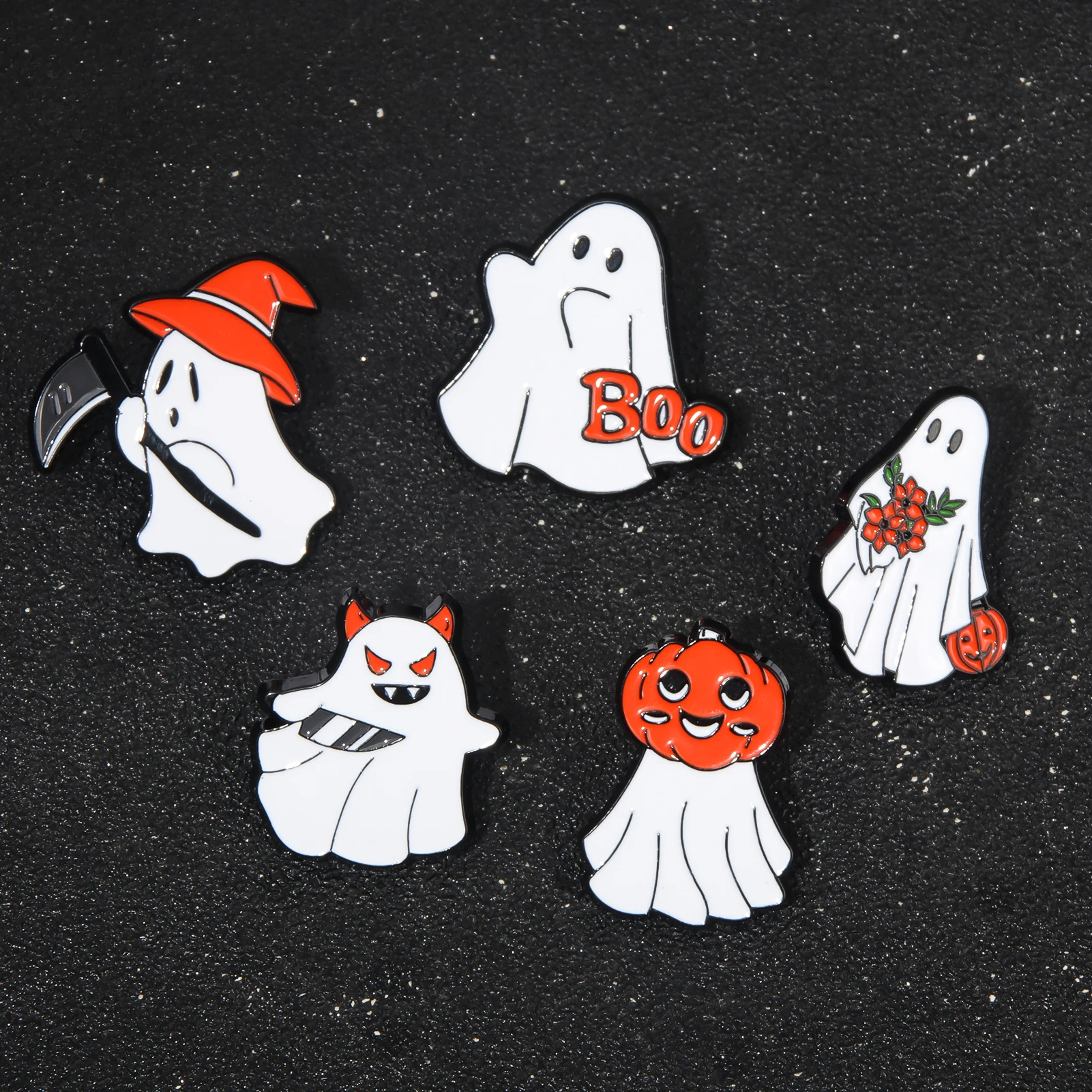 White Ghost Enamel Pins Brooch Halloween Specter Pumpkin Brooches Clothing Backpack Decoration Funny Badge Jewelry Gift