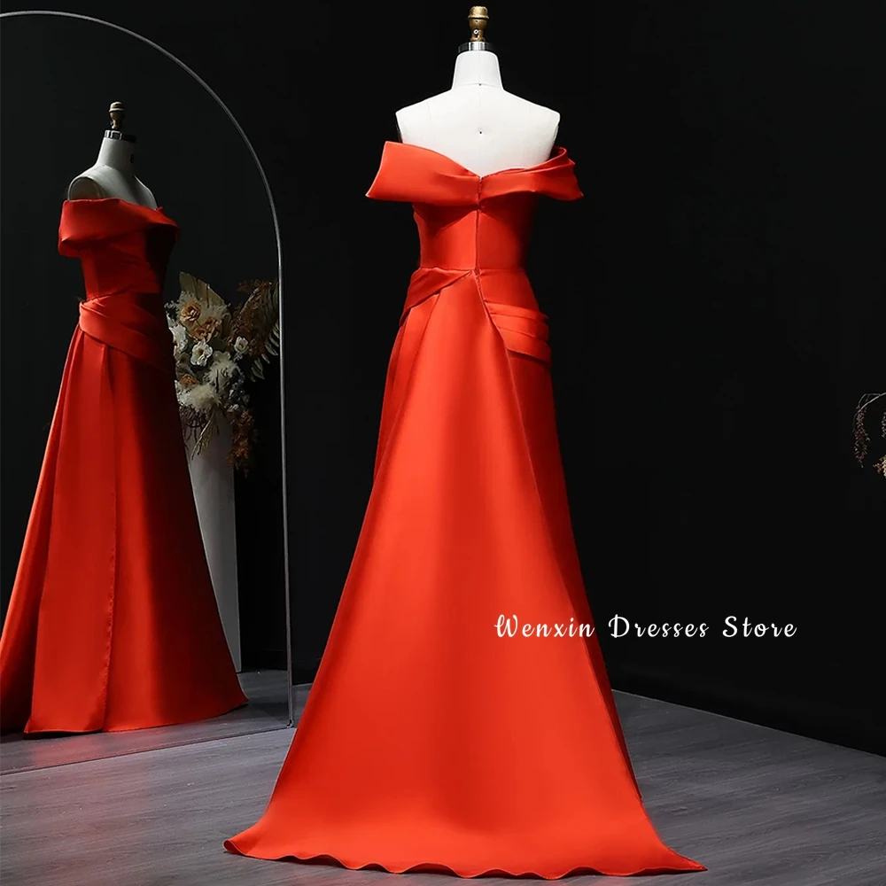 Abito da sera in raso con temperamento Abiti da ritorno a casa personalizzati con spalle scoperte Abiti squisiti per occasioni speciali con strascico a pannello