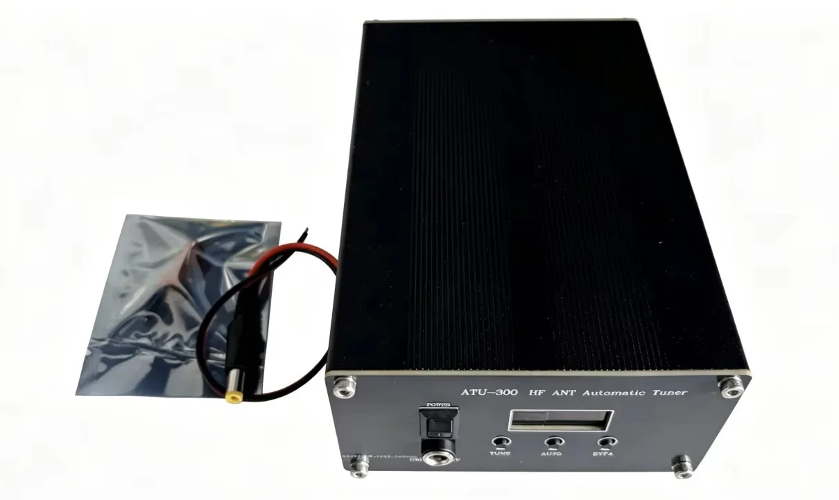 ATU-300W 1,8-54MHz Kurzwellen-Automatischer Antennentuner HF ANT Automatischer Tuner mit 0,91-Zoll OLED-Bildschirm – Detail 1
