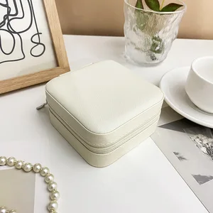 1 قطعة مصغرة أزياء عرض السفر سستة متعددة الوظائف مربع تخزين المجوهرات لقلادة سوار الأقراط خاتم التخزين المحمولة أفضل 6 علب مجوهرات صغيرة للمبيعات - رقم 3