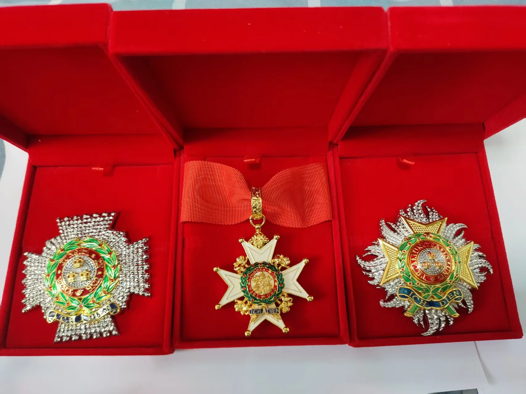 1 Set UK Medals the Order of the Bath Grand Cross Order of the Knight Commander Order of the Bath Knight Commander Class Replica