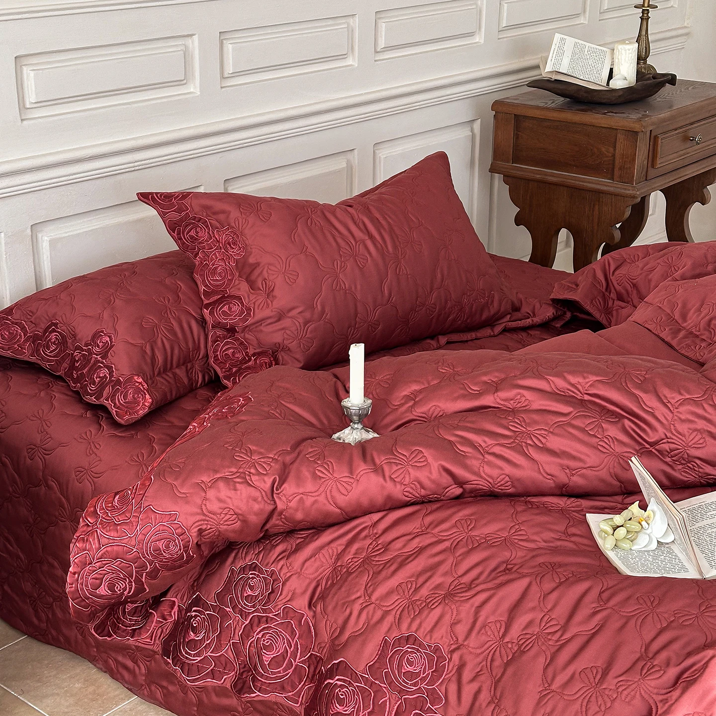 Burgundy Red Rose Embroidery Luxury Bedding Set Lyocell Cotton Soft Silky Quilted Duvet Cover Bedspread Pillowcases 4Pcs