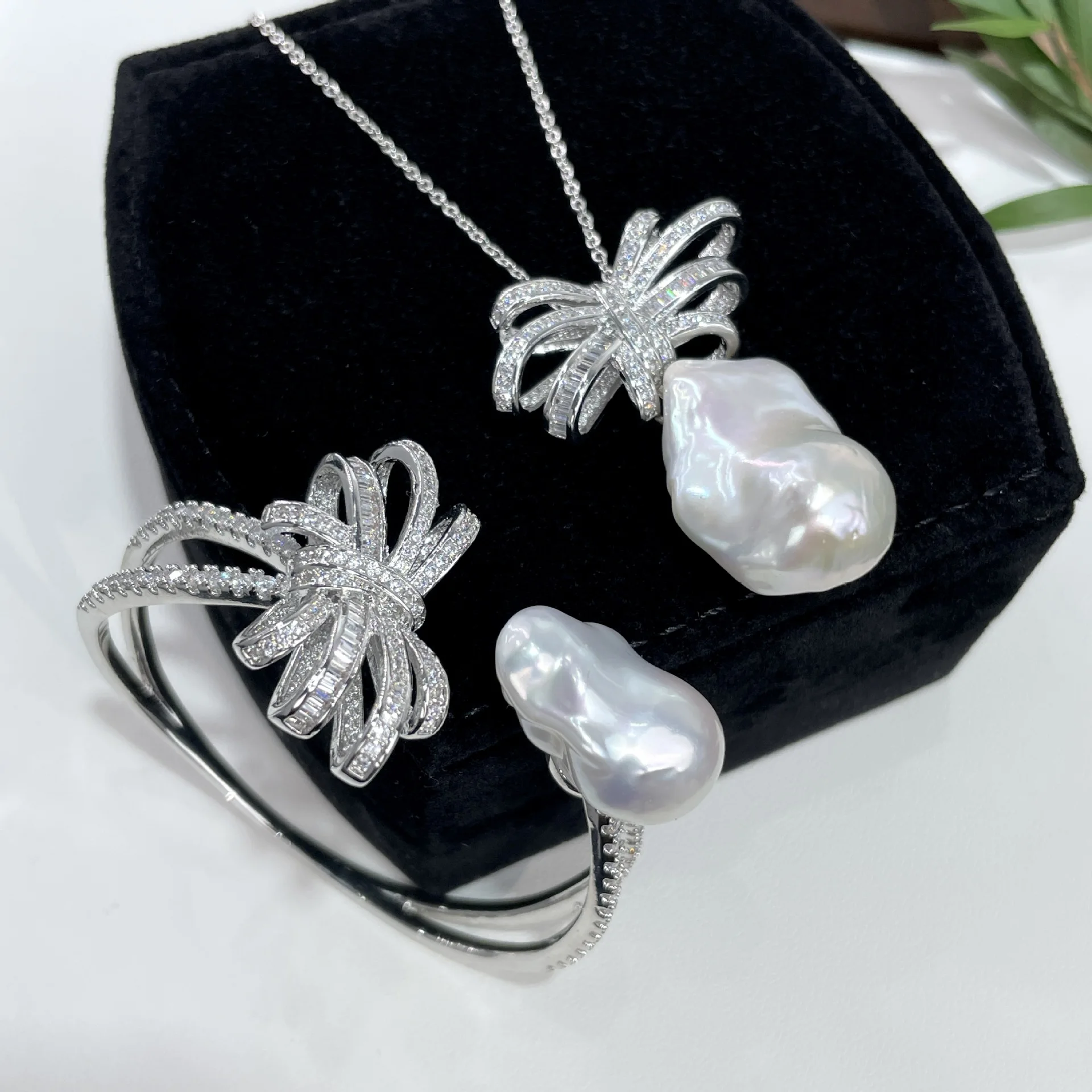 

New boutique bracelet AAA15 * 25mm natural large particle Baroque pearl pendant 18 inch bracelet with irregular beads