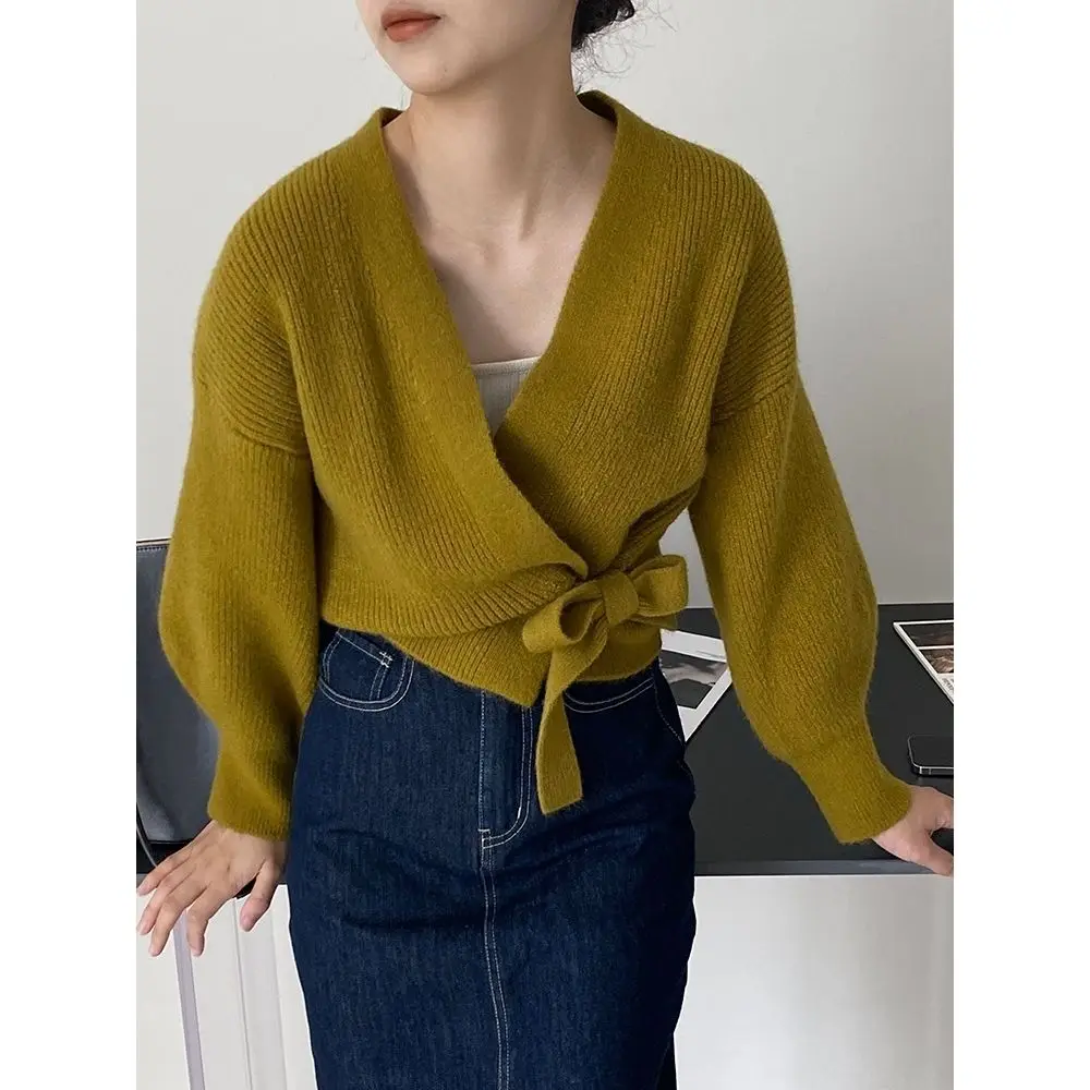 Early Autumn Bow Tie V-Neck Knit Women\'s Short High Waist Cardigan Sweater Coat Overlay Design Sense Top