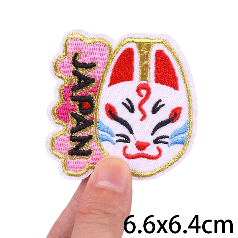 Japanese Anime Embroidery Patch Iron On Patches For Clothing Thermoadhesive Patches For Clothes DIY Fusible Patch Stickers Badge