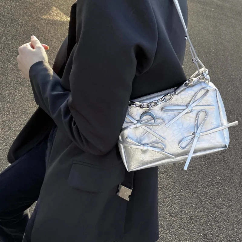 

Sweet Female Silver Bow Chain Shoulder Bag Small Square Bag Strap Underarm Bag Women Designer Bags