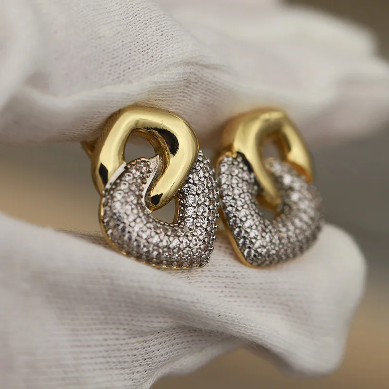 New Sight Design Crystal Heart Stud Earrings for Women Fashion Brand Jewelry Delicate Zirconia Twist Earrings