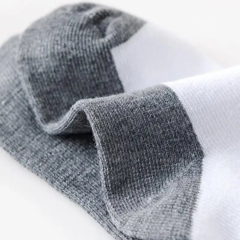 5 Paar Kinder-Schulsocken, einfarbig, für Jungen und Mädchen, Sportsocken, mittelhohe Schaftlänge, aus Baumwolle, atmungsaktiv, weiß, für Kinder von 1 bis 12 Jahren. – Detail 6