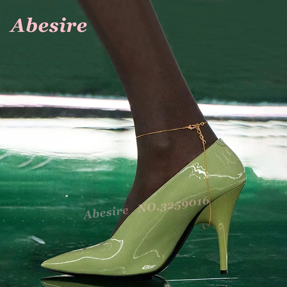 

Green Kitten Heels Shallow Pumps Pointy Toe Patent Leather Glossy Women's Pumps Shallow Solid Runway Party Shoes 2025 New Luxury