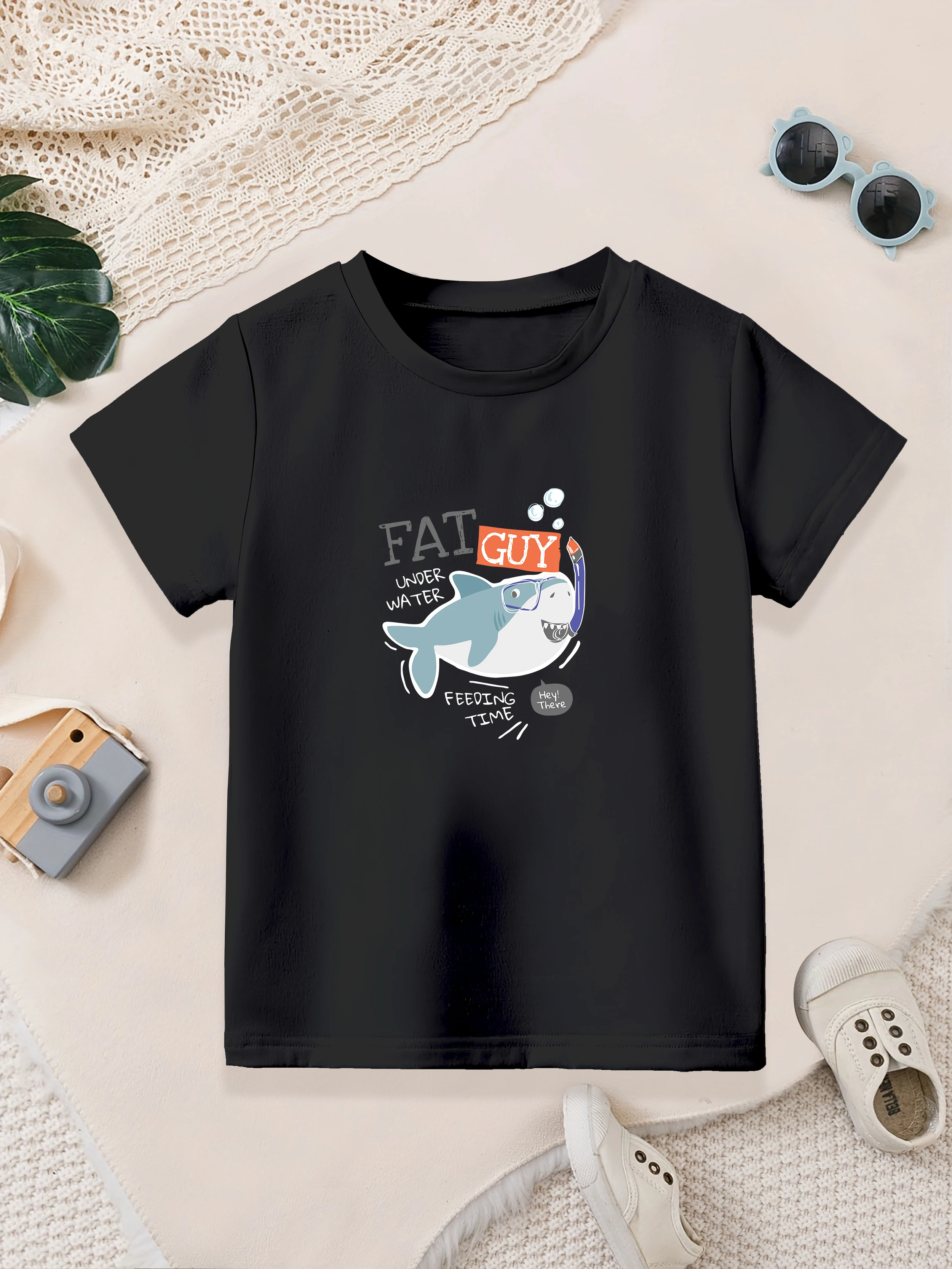 

1 шт.: Повседневные летние футболки для мальчиков с принтом мультяшной акулы