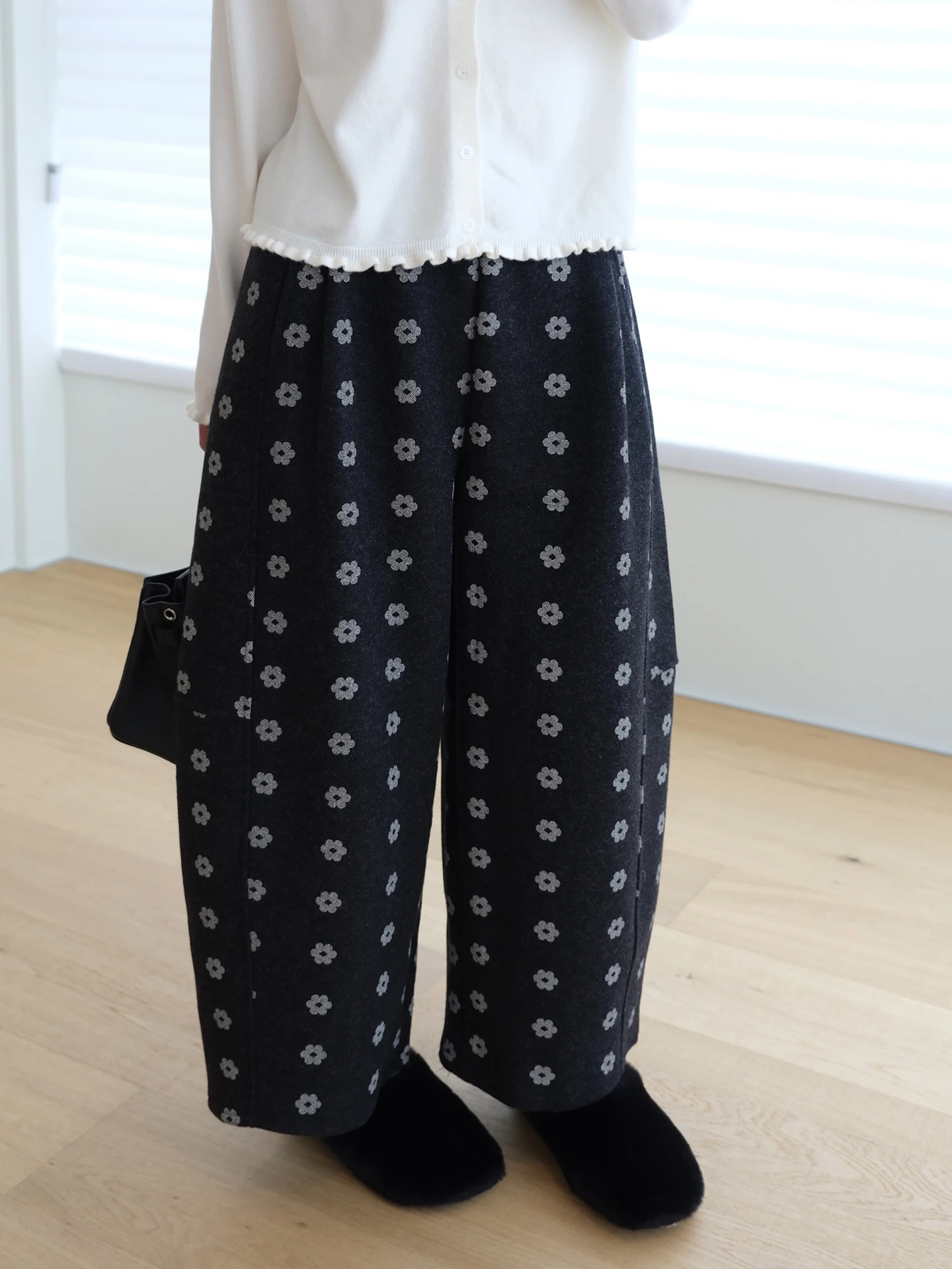 

Женские зимние шерстяные брюки в стиле ретро с цветочным принтом, широкие, прямые, на резинке, утепленные