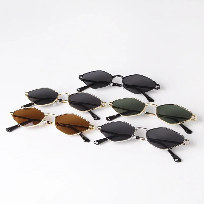 Trend Metal Frame Small Square Sunglasses Women Men Brand Designer Polygon Vintage Classic Shades Sun Glasses Oculos De Sol UV