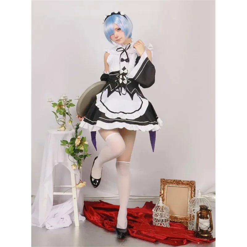 REM and Ram cosplay re: zero Kara hajimeru isekai Seikai kawaii cosplay costume party role play Comic Con wigs Coser prop