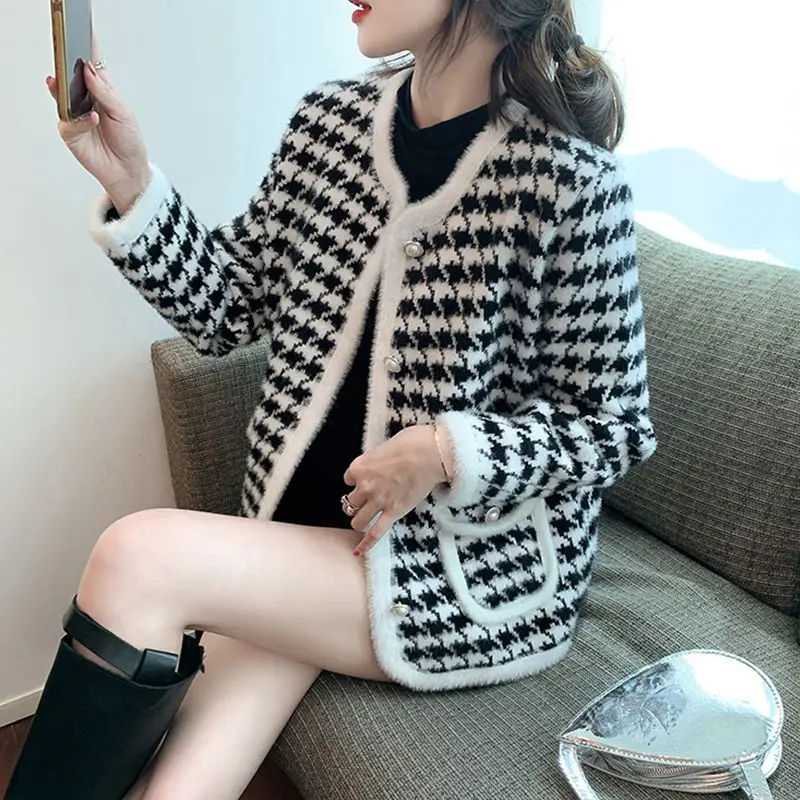 Spring 2023 New Little Fragrance Houndstooth Imitation Mink Sweater Jacket Short Loose Knit Cardigan Women's Top