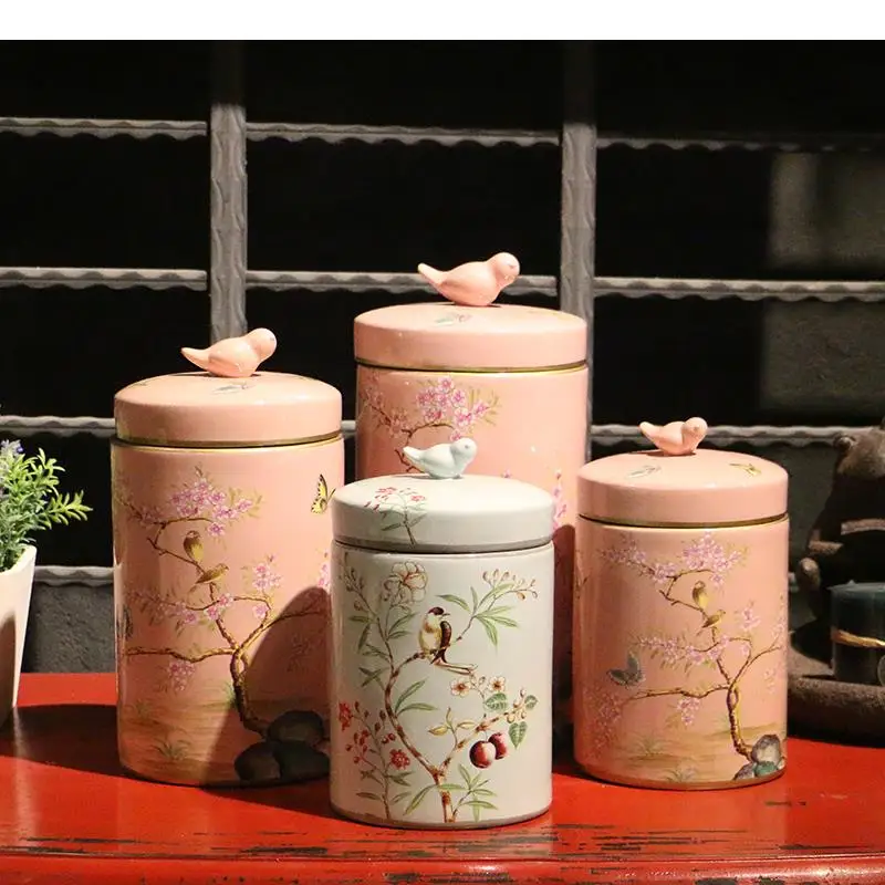 

Flowers Birds Painted Ceramics Storage Jars Desk Decoration Classical Crafts Porcelain Candy Jar with Cover Vintage Home Decor