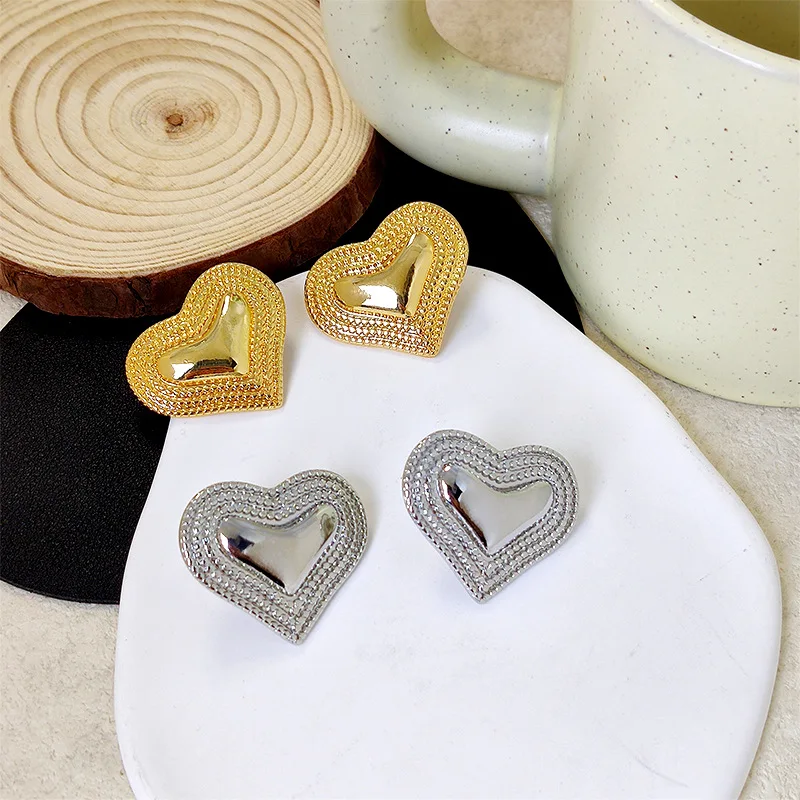 

Fashionable Simple Irregular Heart Jewelry Ear Studs Stainless Steel 18k PVD Gold-plated Waterproof Colorfast Earrings