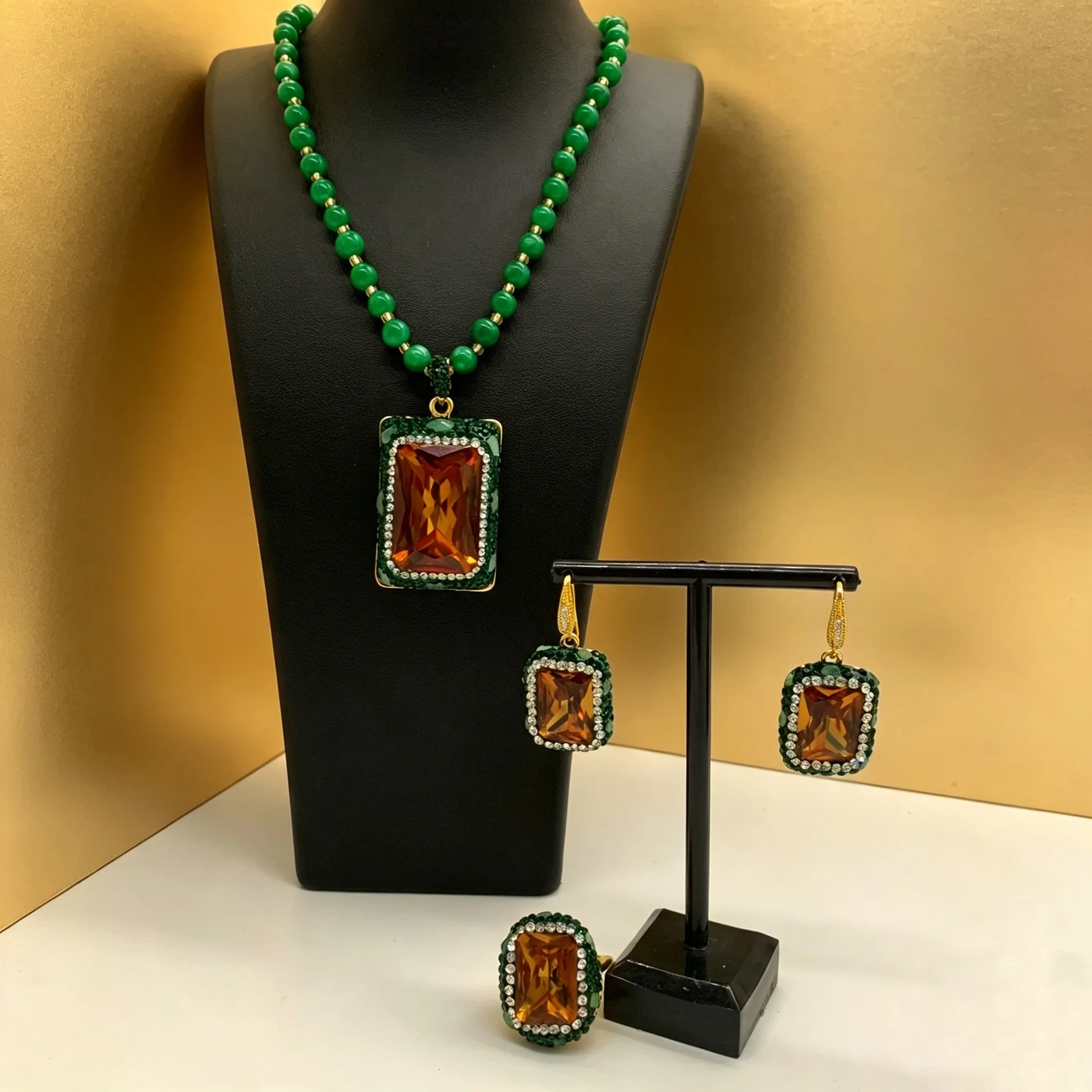 Luxury Color Changing Sultan Stone Statement Inlaid Crystal Pendant Necklace Dangle Earrings Ring Elegant Party Gift Jewelry Set