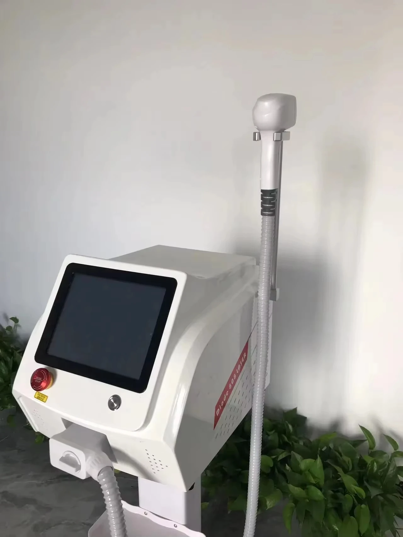 2024 TUV CE Certified 2000W Power 3 Wavelength Ice Platinum Hair Removal 755 808 1064nm diode hair removal machine