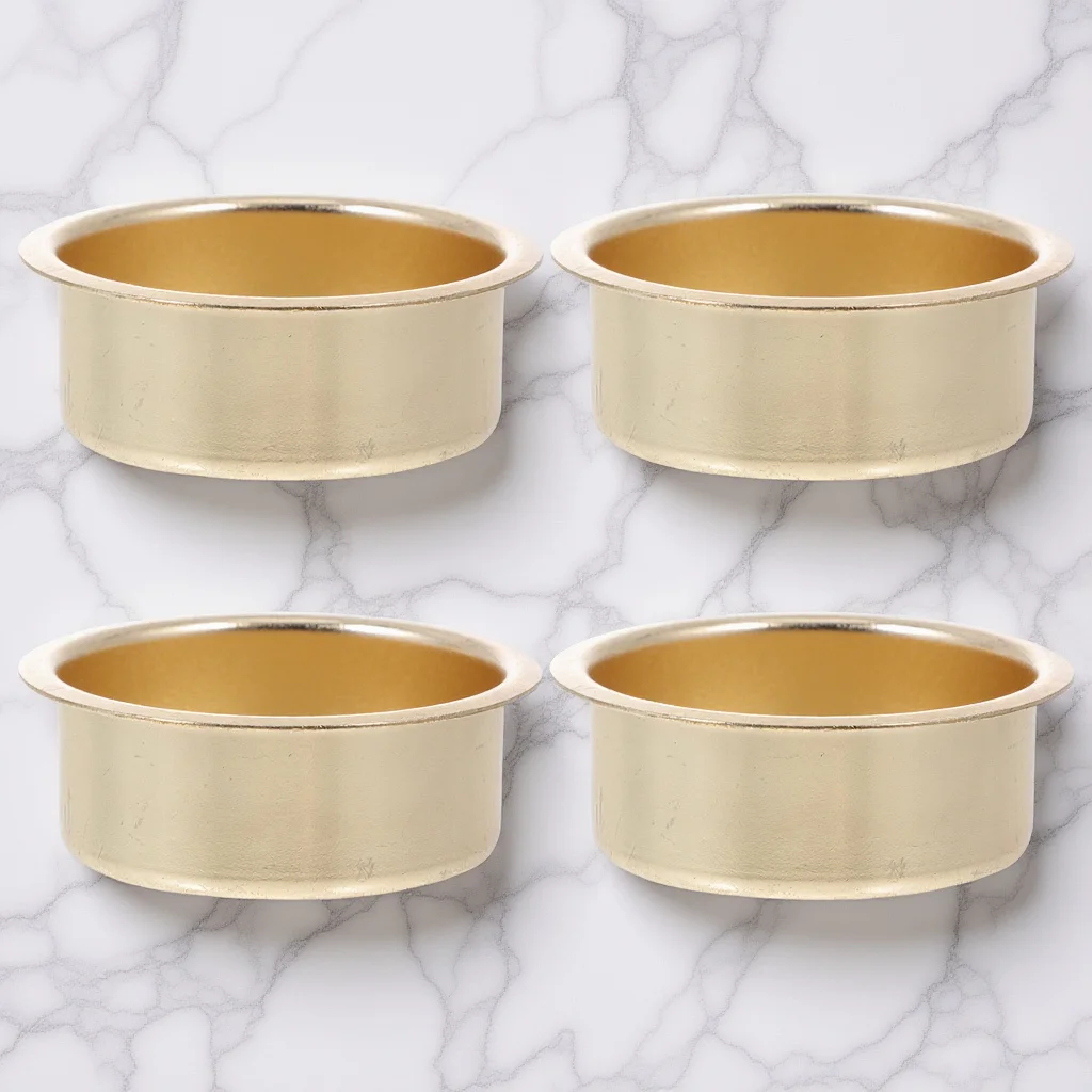 

Metal Cups 4pcs Set Christmas Wreath Design Tealight Holders for Aromatherapy Holiday Decorations 41x41x17MM