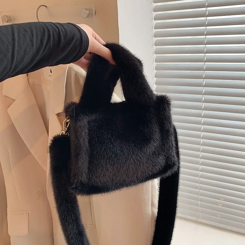 

Plush Handbag for Women New Soft Imitation Fur Small Square Bags Autumn Winter Versatile Hairy Single Shoulder Crossbody Bag