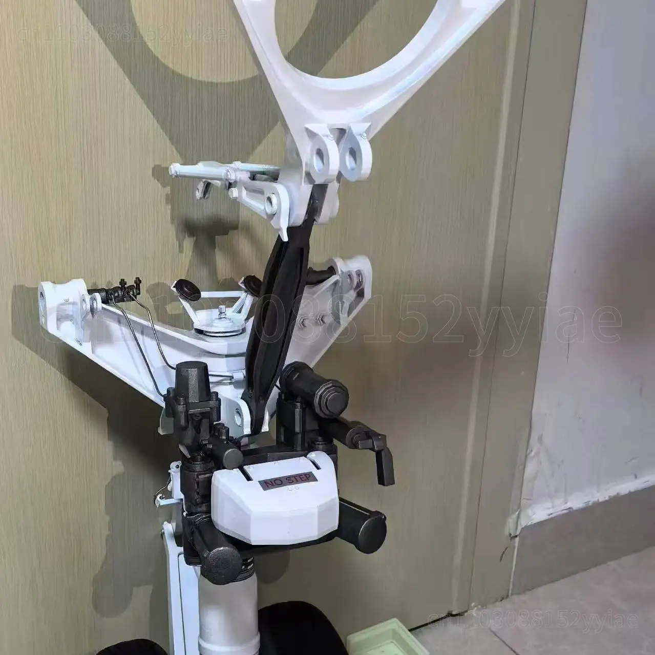 High Model Simulation of The Landing Gear of The B737 Aircraft Showcases The Art of Large-scale Flight