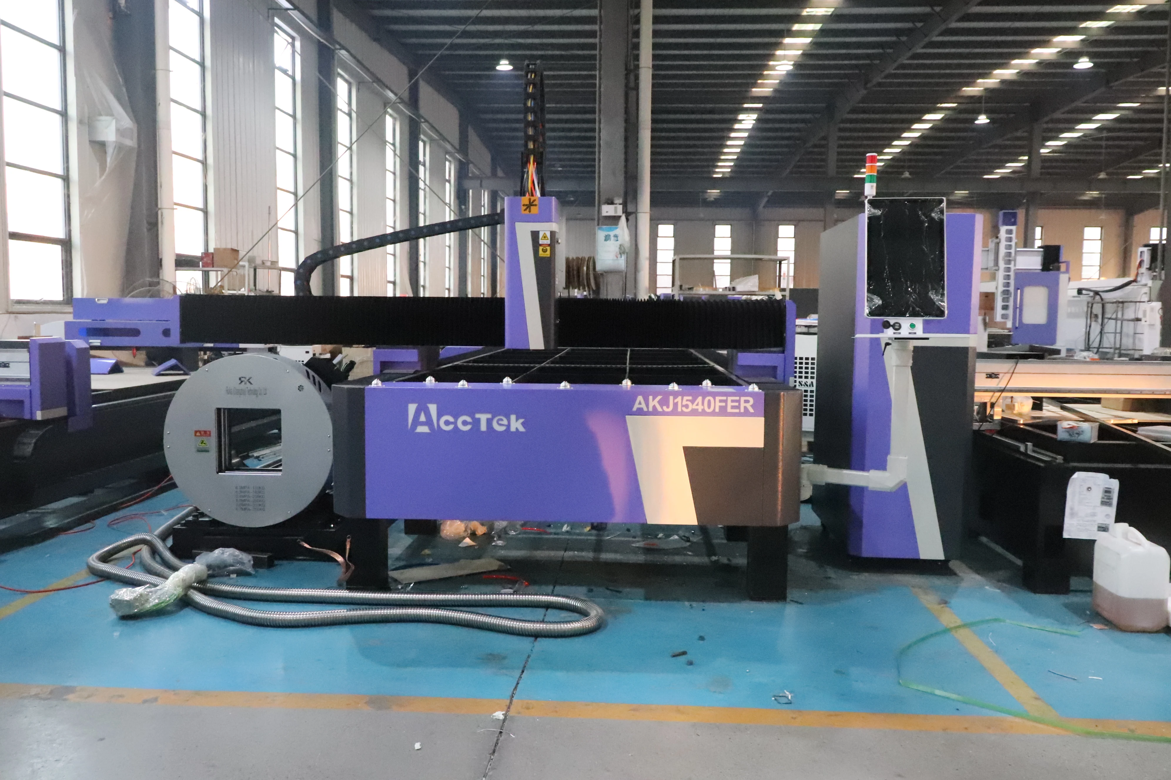 Aluminum 6Mm Cutter 2000 Watts 4*8Ft 1325 500W 1000W Fiber Laser Cutting Machine for Stainless Steel