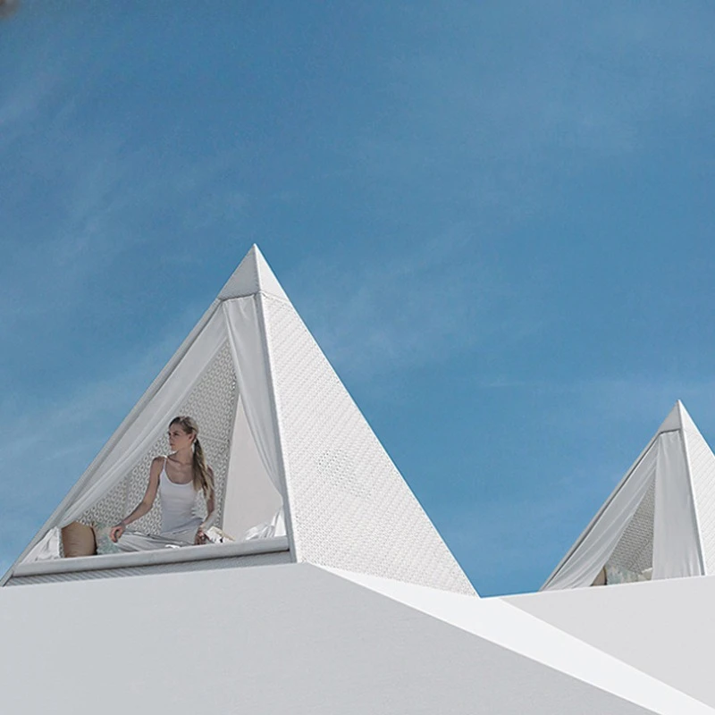 

Уличные стулья, отель, сад, внутренний и открытый бассейн, шезлонг из ротанга, двор, балкон, живописная зона, общественная мебель