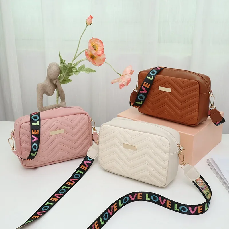 2024 New minimalist Embroidered Camera Casual Crossbody Small Square Bag Versatile Single Shoulder Bag Printed Shoulder Strap