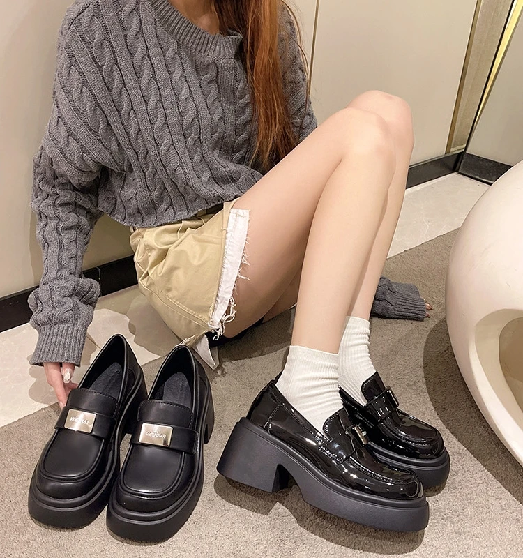 British Style Slip On Shoes For Women Casual Female Sneakers All-Match Autumn Round Toe Clogs Platform Preppy Slip-on New Fall O