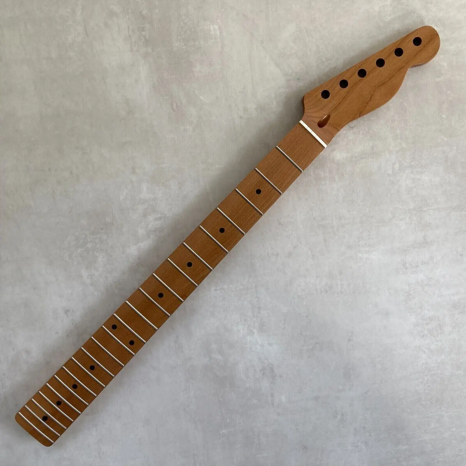 

Roasted Maple Guitar Neck 22 Fret 25.5 inch Canada Maple Nitro Satin